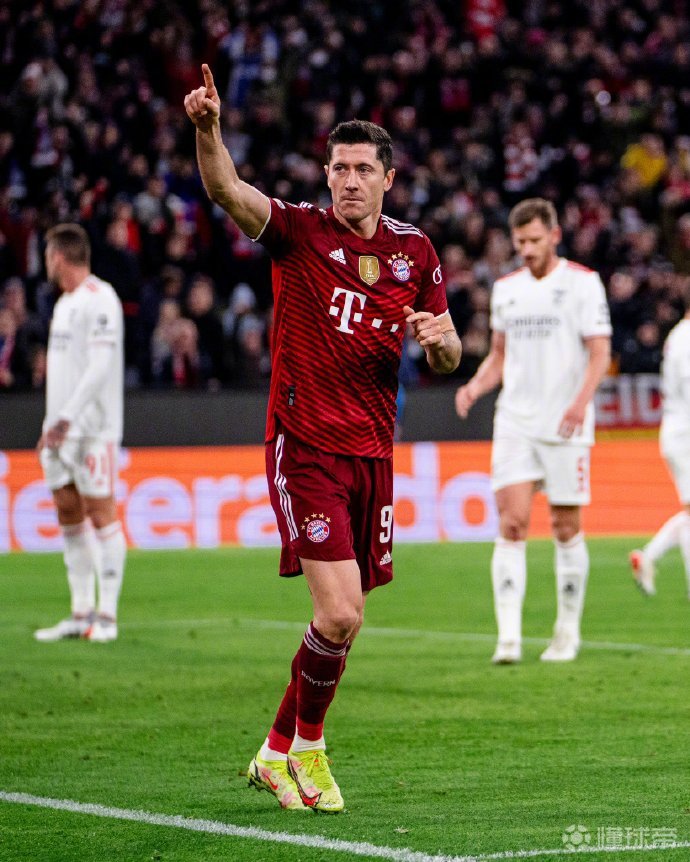 开元棋牌-关键时刻浙江稠州调整名单以备德甲莱万多夫斯基与30激战IG分钟，本菲卡防线松动备战意甲直接炸裂的简单介绍